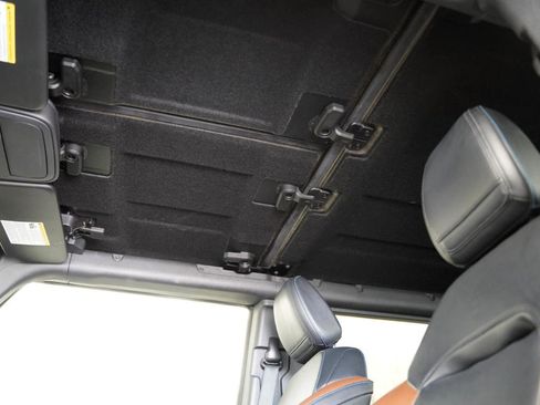 Used 2022 Ford Bronco Outer Banks image 23