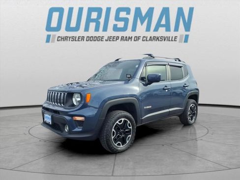 Used 2020 Jeep Renegade Latitude w/ Cold Weather Group image 8