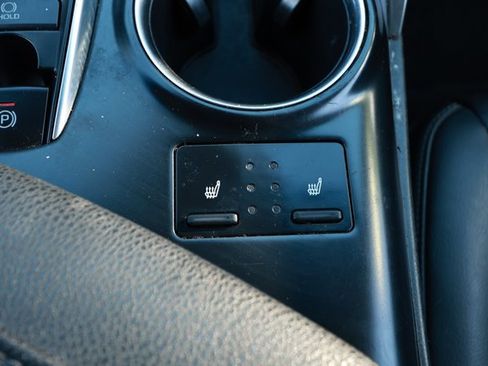 Used 2019 Toyota Camry XSE FWD image 19
