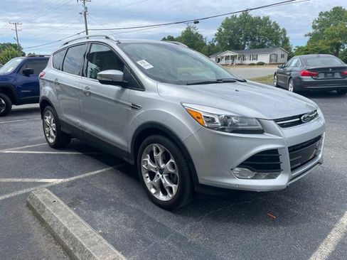 Used 2014 Ford Escape Titanium w/ Equipment Group 401A AWD/4WD image 4