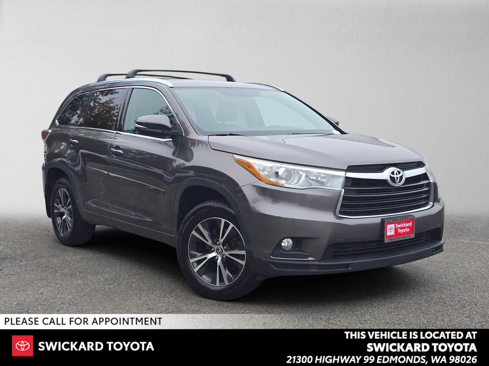 Used 2016 Toyota Highlander XLE AWD/4WD image 1