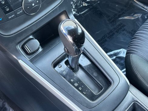 Used 2019 Nissan Sentra SV image 17