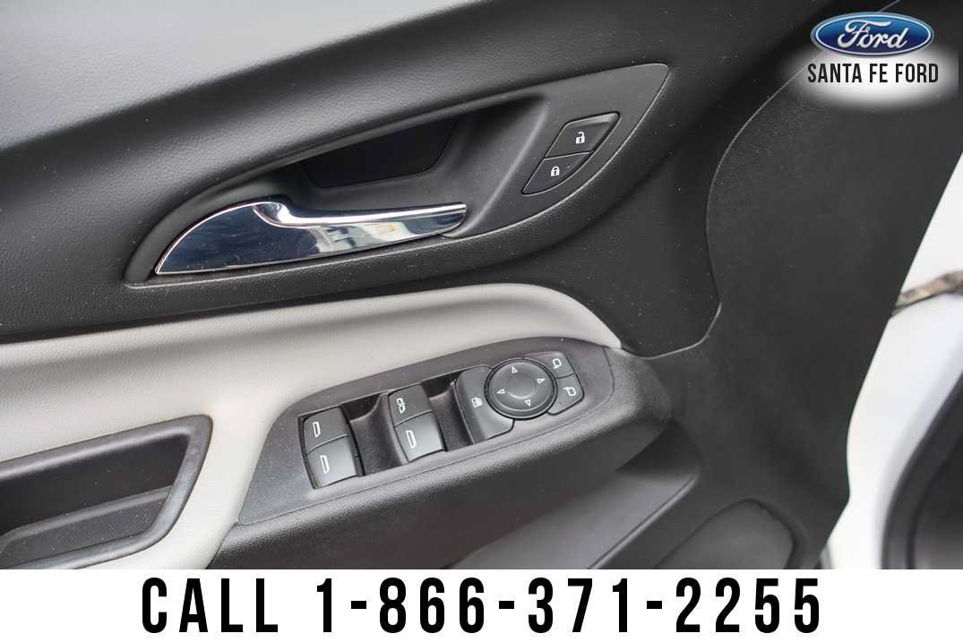 Used 2020 Chevrolet Equinox LS w/ LS Convenience Package FWD image 9