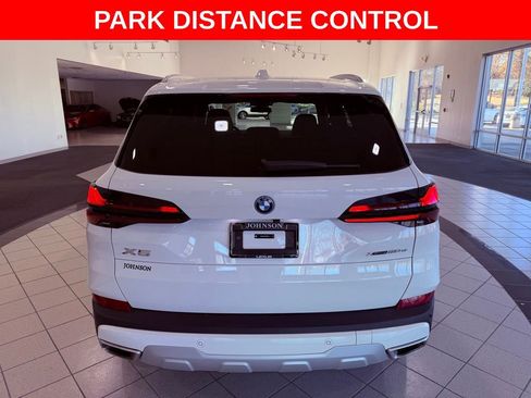Used 2025 BMW X5 xDrive50e image 6