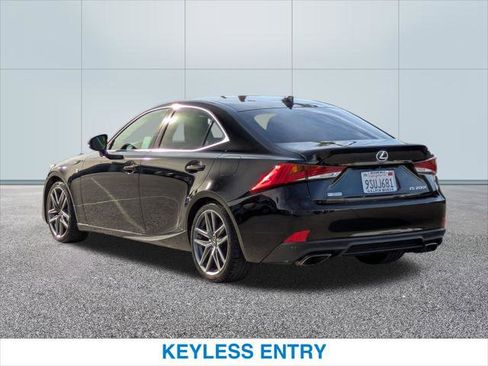 Used 2017 Lexus IS 200t image 9