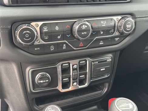 New 2026 Jeep Gladiator Sport image 31