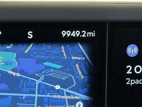 Used 2025 Lincoln Nautilus Reserve image 5