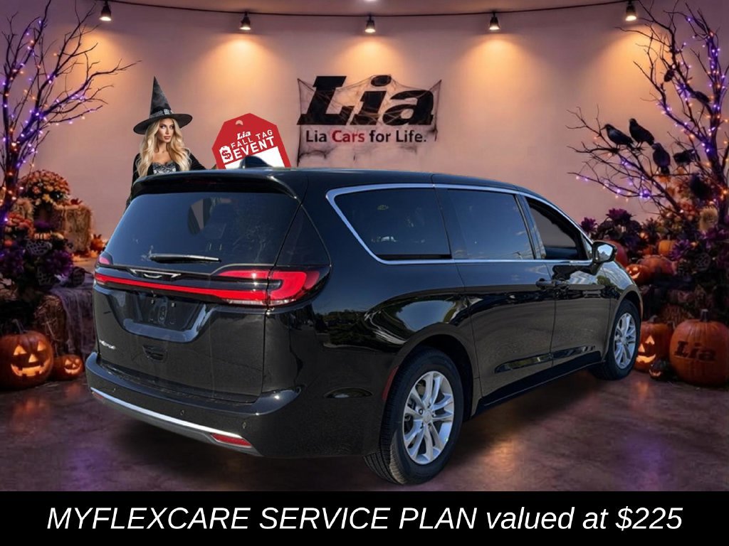 New 2027 Chrysler Pacifica Select FWD image 3