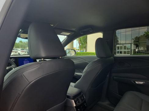 Certified 2025 Lexus RX 350 FWD w/ Technology Package image 16