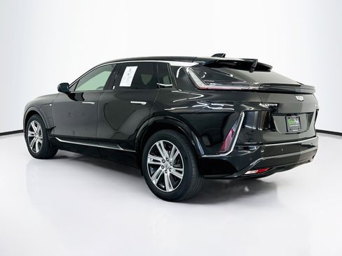 Used 2024 Cadillac Lyriq Tech AWD/4WD image 5