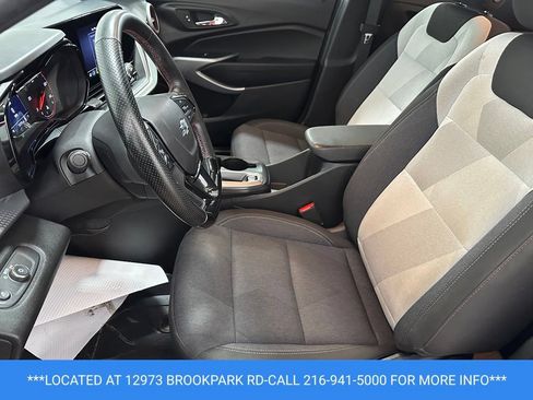 Certified 2024 Chevrolet Trax RS w/ Driver Confidence Package FWD image 9