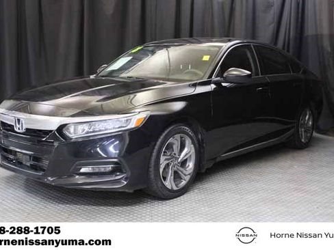 Used 2018 Honda Accord EX image 3