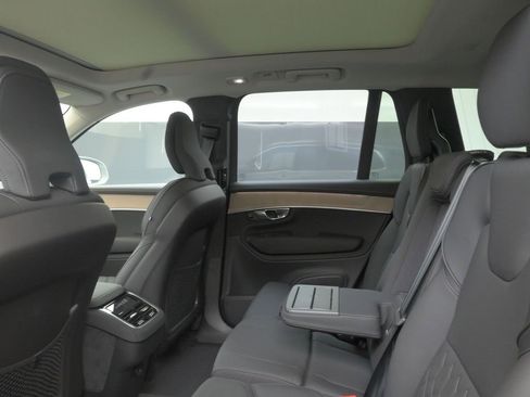 New 2026 Volvo XC90 B6 Plus w/ Protection Package Premier image 20