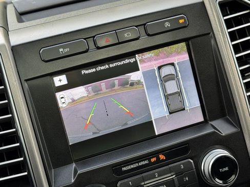 Used 2018 Ford F150 Limited w/ Trailer Tow Package image 29