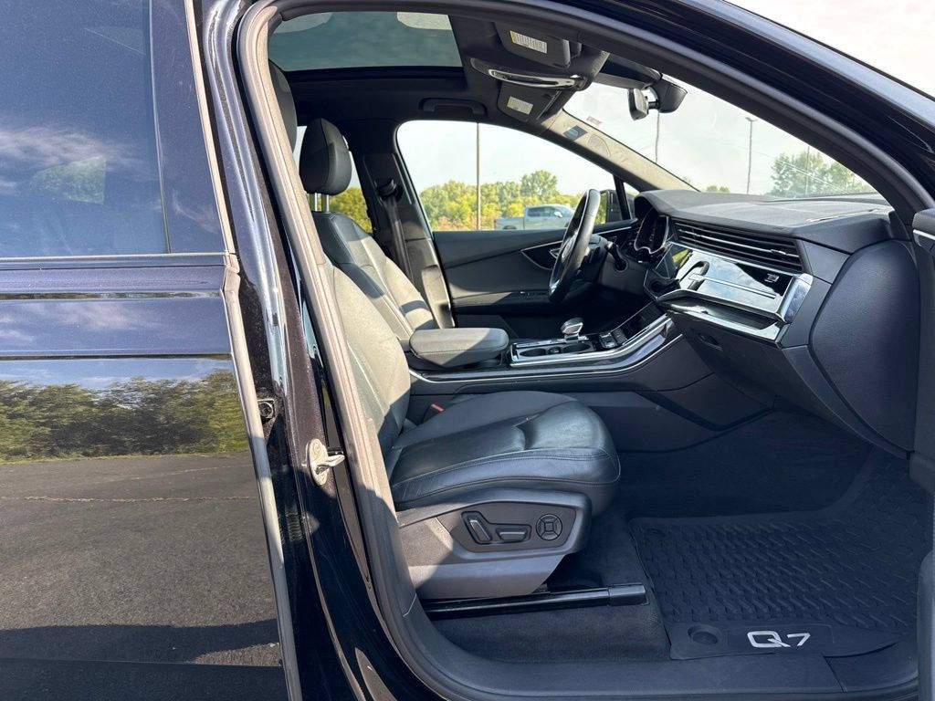 Used 2021 Audi Q7 3.0T Premium Plus AWD/4WD image 11