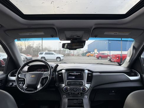 Used 2018 Chevrolet Tahoe LT w/ LT Signature Package image 38