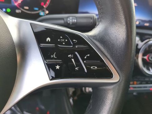 Used 2025 Mercedes-Benz CLA 250 image 27