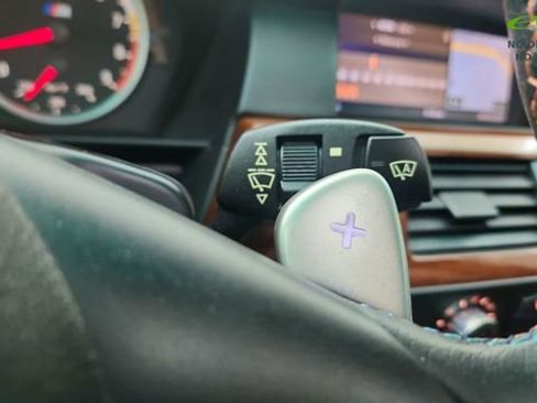 Used 2006 BMW M5 image 44