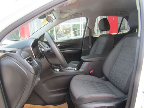 Used 2023 Chevrolet Equinox LT w/ LPO, Floor Liner Package AWD/4WD image 8