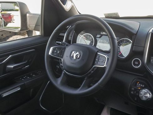 Used 2025 RAM 1500 Laramie AWD/4WD image 14