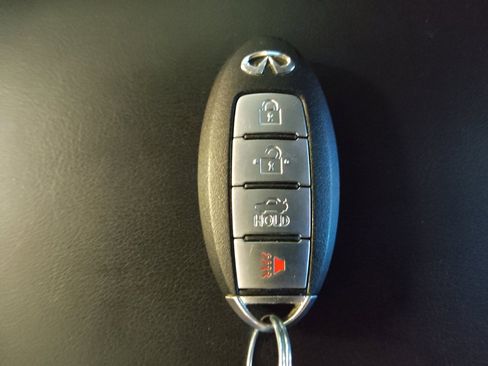 Used 2015 INFINITI Q50 AWD w/ Moonroof Package image 32