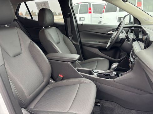 Used 2025 Buick Encore GX Preferred image 34