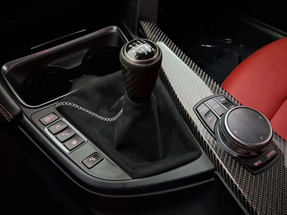 Used 2018 BMW M4 Coupe RWD image 34