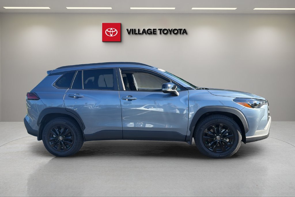 Certified 2026 Toyota Corolla Cross LE FWD image 6