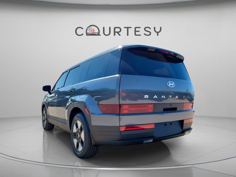 New 2026 Hyundai Santa Fe SE image 3