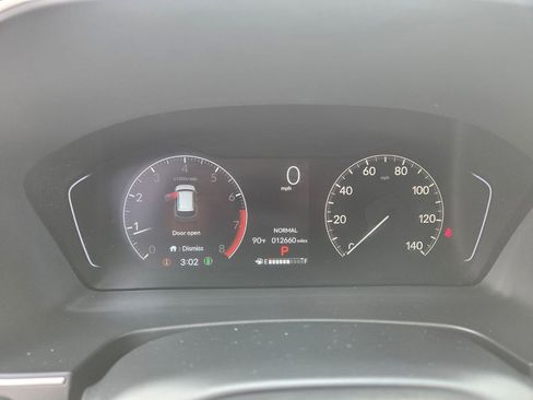 Used 2025 Honda Pilot Touring image 23