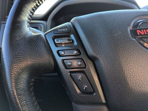 Used 2020 Nissan Titan PRO-4X image 19
