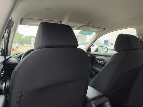 Used 2024 Honda HR-V LX image 7