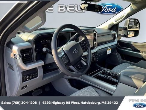 New 2026 Ford F250 XLT w/ XLT Premium Package image 8
