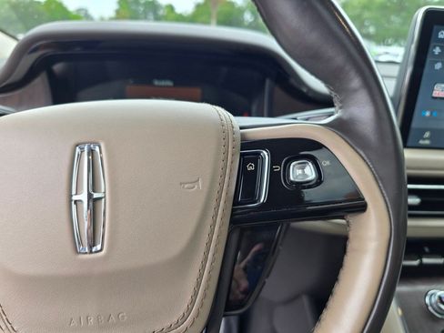 Used 2020 Lincoln Aviator Grand Touring w/ Equipment Group 301A AWD/4WD image 21