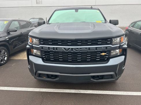 Used 2021 Chevrolet Silverado 1500 Custom image 2