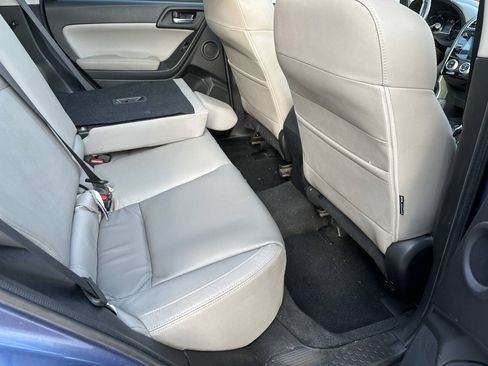 Used 2018 Subaru Forester 2.5i Limited AWD/4WD image 7