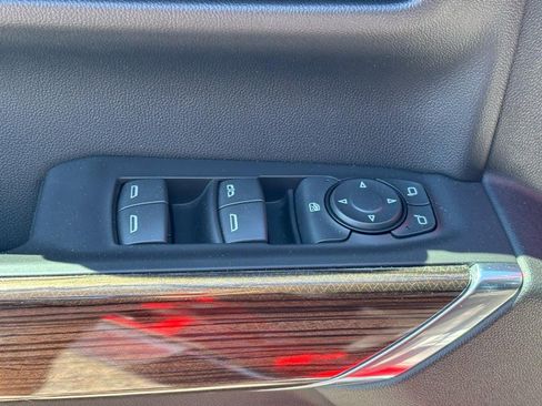 Used 2019 Chevrolet Silverado 1500 LT w/ All-Star Edition AWD/4WD image 18