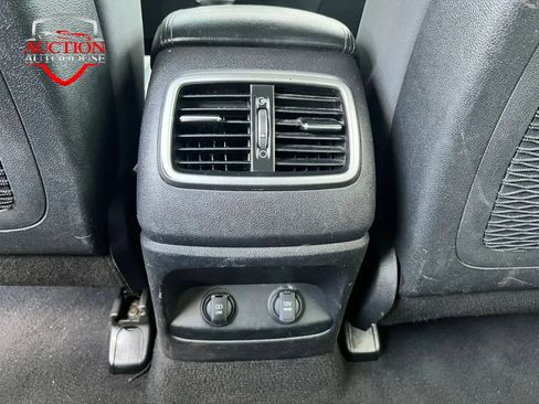 Used 2017 Kia Sorento AWD image 17