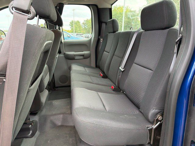 Used 2013 Chevrolet Silverado 2500 W/T AWD/4WD image 13