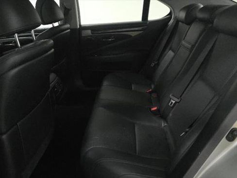 Used 2013 Lexus LS 460 image 14