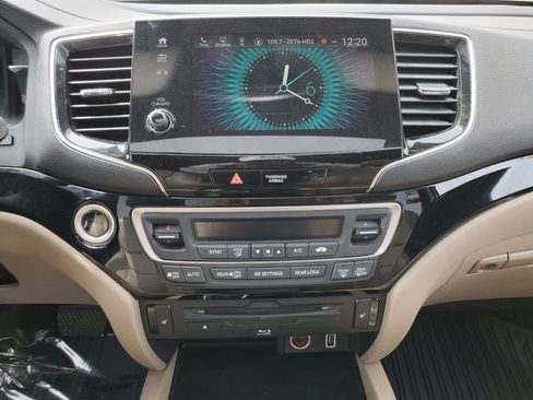 Used 2019 Honda Pilot Touring image 49