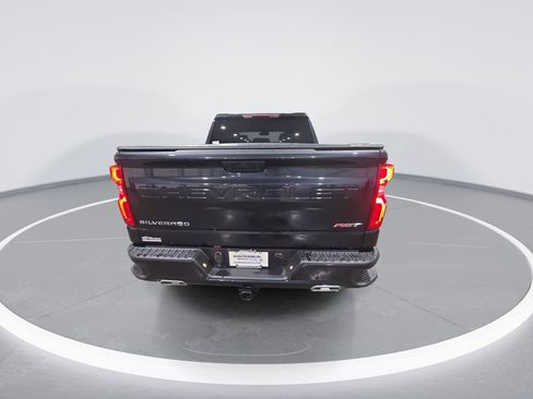 Used 2024 Chevrolet Silverado 1500 RST w/ Z71 Off-Road Package AWD/4WD image 7