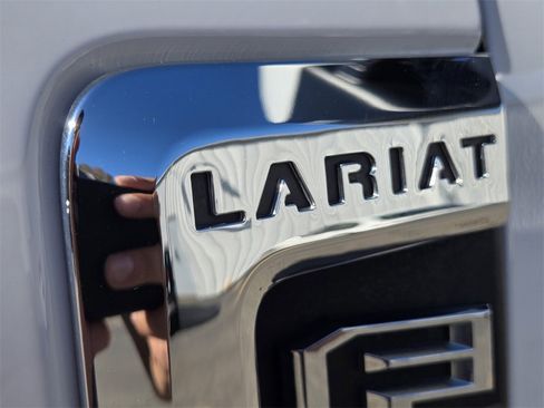 Used 2021 Ford F250 Lariat w/ Lariat Ultimate Package image 11