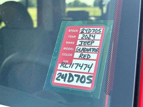 New 2024 Jeep Gladiator Sport image 27