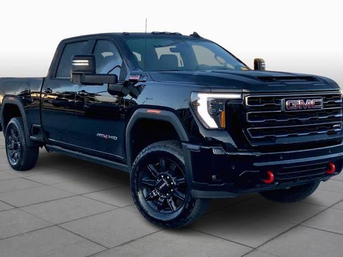 Used 2025 GMC Sierra 2500 AT4 w/ AT4 Premium Plus Package image 2