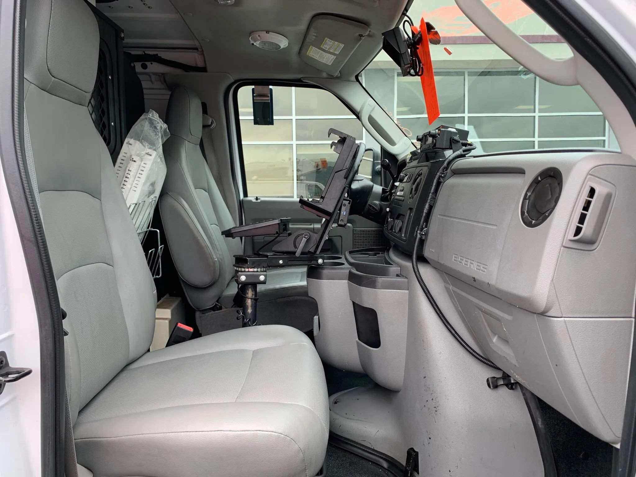 Used 2013 Ford E-350 and Econoline 350 Super Duty RWD image 23