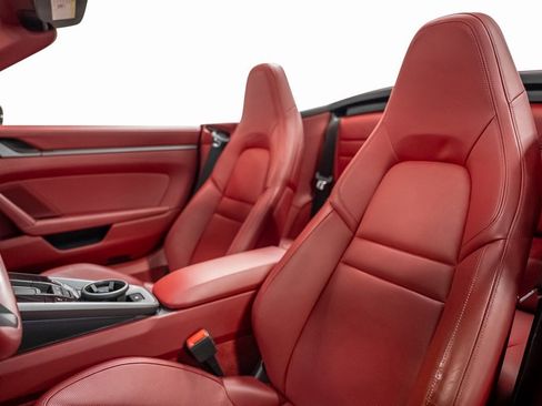 Used 2021 Porsche 911 Carrera S image 30