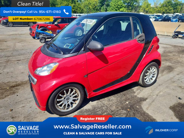 Used 2013 smart fortwo Coupe RWD image 1