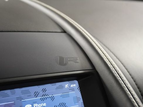 Used 2020 Jaguar F-TYPE R AWD/4WD image 33
