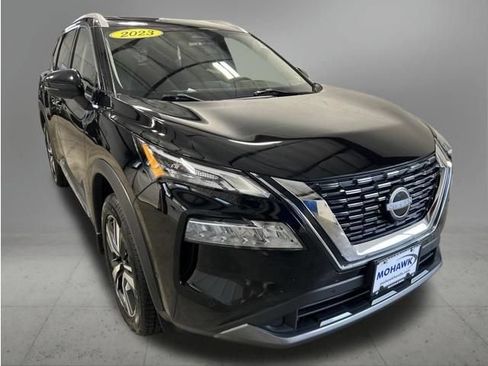 Used 2023 Nissan Rogue SL w/ SL Premium Package AWD/4WD image 8